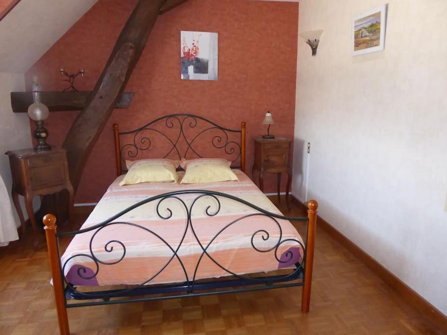 Maison Entiere Independante Noyers-sur-Serein Buitenkant foto